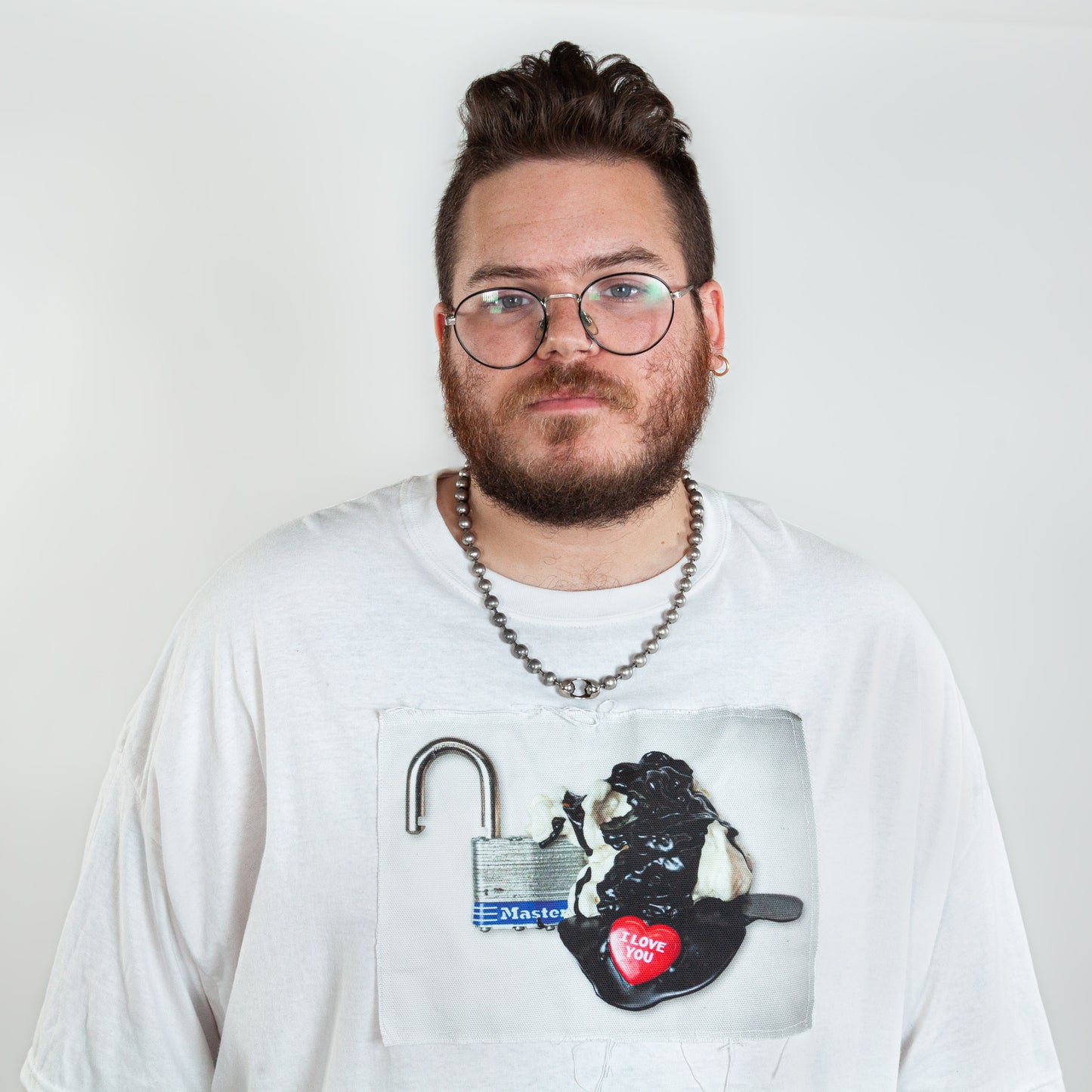 SKiNFLiCK White Tee